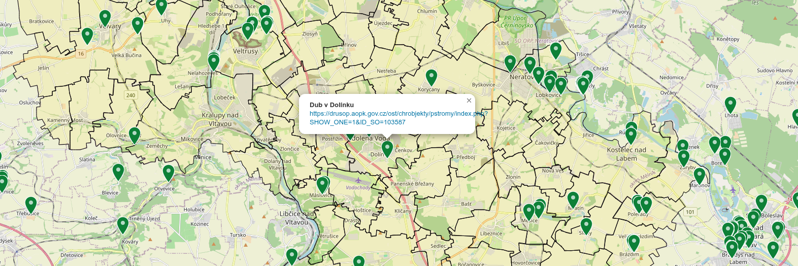 Prezentační mapa obce s památnými stromy: body s popisky v interaktivní mapě